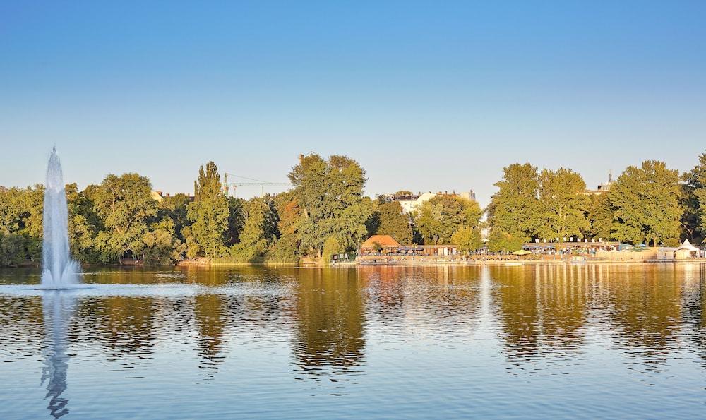 Living Hotel Weissensee Berlin Bagian luar foto